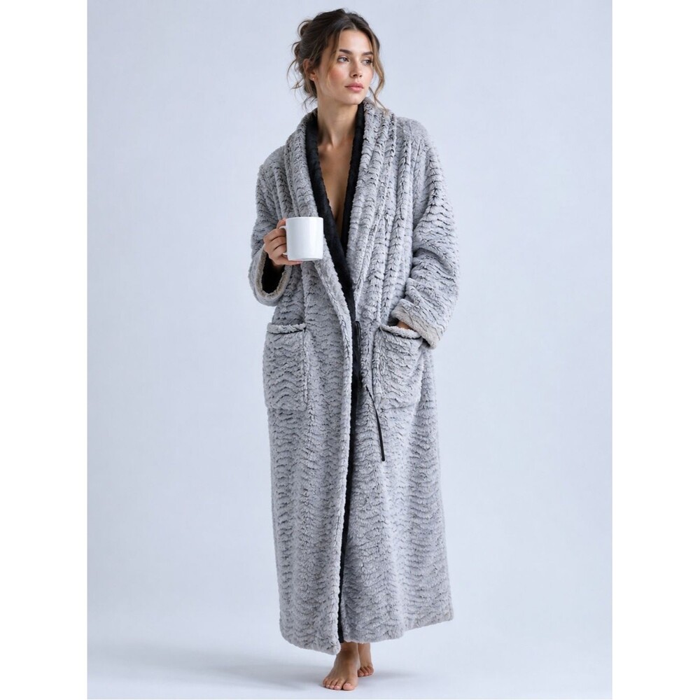 Soma Plush Faux Fur Long Wrap Robe Gray Black S/M Women Soft Cozy Loungewear
